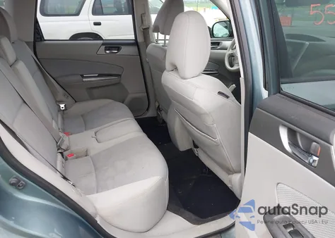 2011 Subaru Forester 2.5X Premium z USA, uszkodzony, nr VIN JF2SHBDC9BH711042